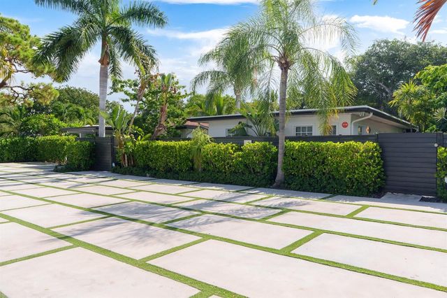 1110 NW 7th Avenue, Fort Lauderdale, FL 33311