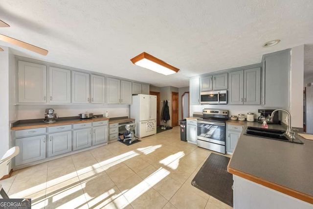 663 Hiram Way, Hiram, GA 30141