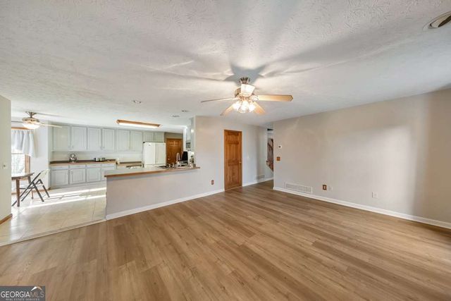 663 Hiram Way, Hiram, GA 30141