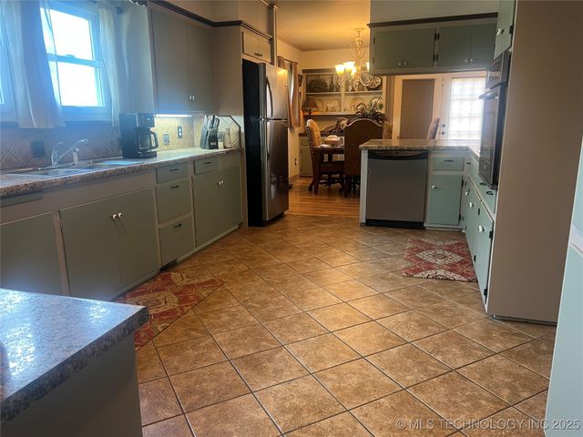 1324 N 3rd, Durant, OK 74701