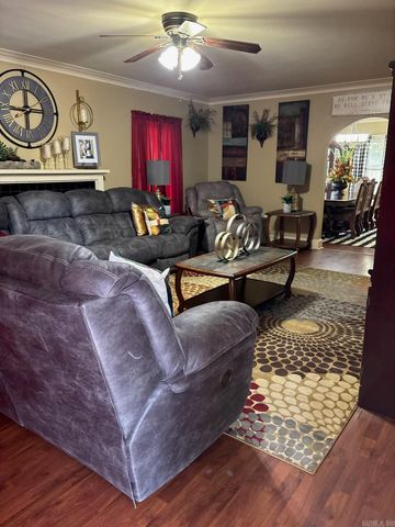 1330 N Jackson, Magnolia, AR 71753