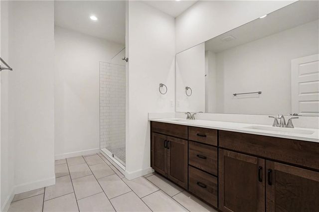 16166 Fontana Street, Stilwell, KS 66085