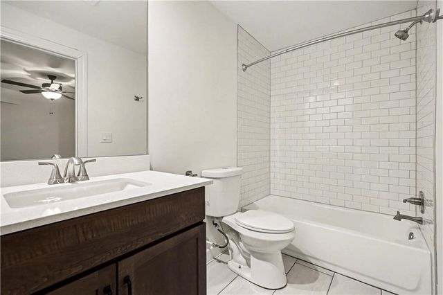 16166 Fontana Street, Stilwell, KS 66085