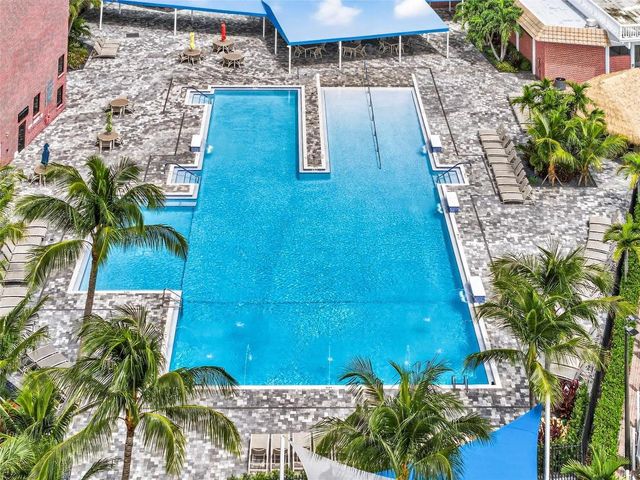 124 Oakridge I 124, Deerfield Beach, FL 33442