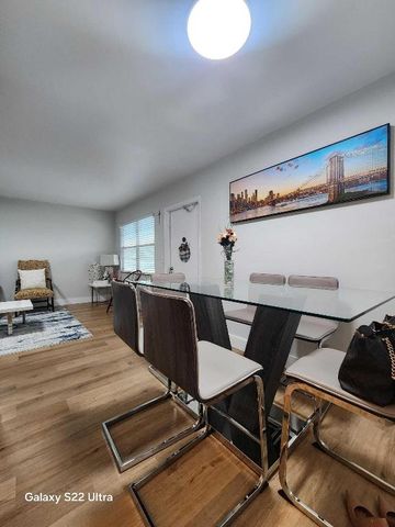 124 Oakridge I 124, Deerfield Beach, FL 33442