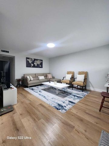 124 Oakridge I 124, Deerfield Beach, FL 33442