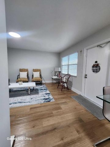 124 Oakridge I 124, Deerfield Beach, FL 33442