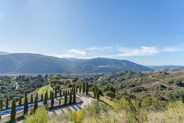 304 Country Club Heights, Carmel Valley, CA 93924