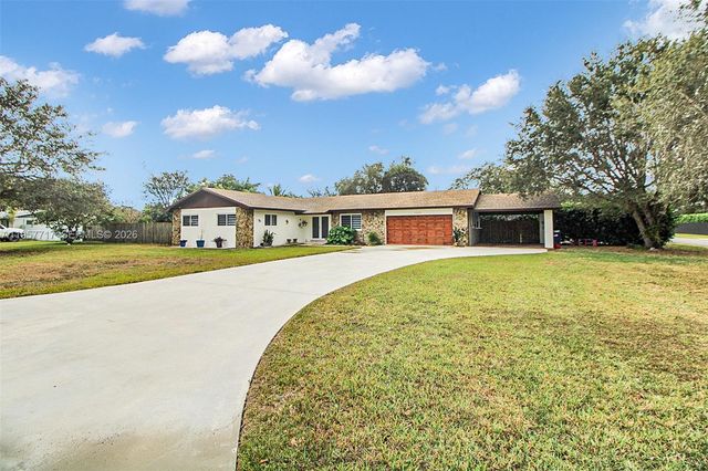 19520 SW 307th St, Homestead, FL 33030