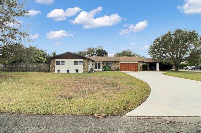 19520 SW 307th St, Homestead, FL 33030