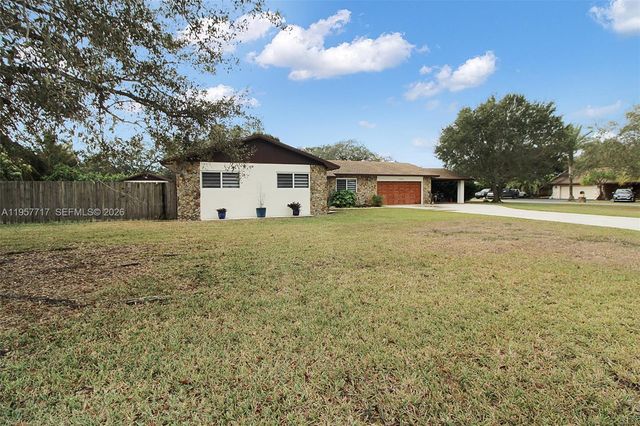 19520 SW 307th St, Homestead, FL 33030