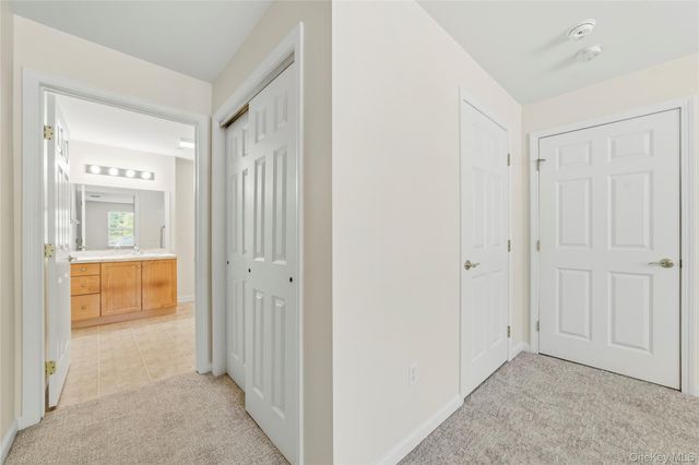 100 Woodcrest Lane 112, Mount Kisco, NY 10549
