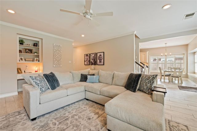 409 Silverleaf Drive, Friendswood, TX 77546