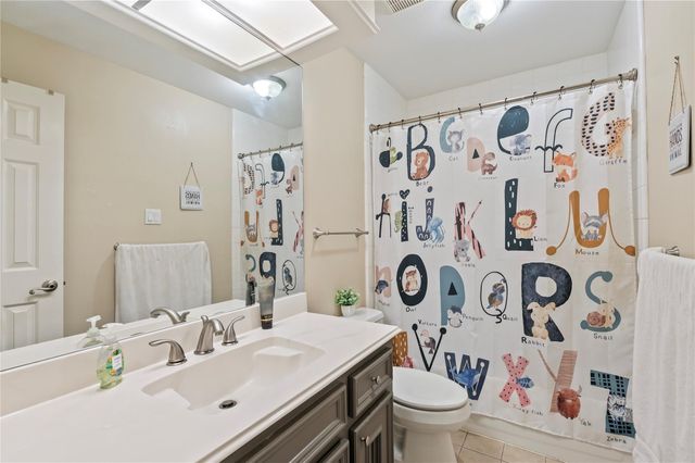 409 Silverleaf Drive, Friendswood, TX 77546