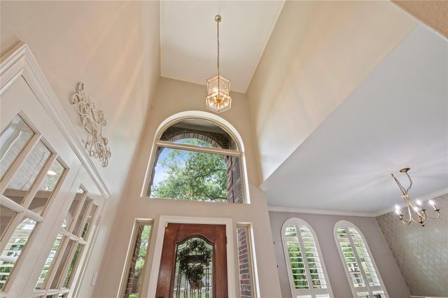 409 Silverleaf Drive, Friendswood, TX 77546