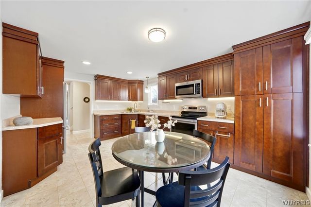 51 Ellwood Avenue, Tonawanda, NY 14223