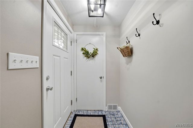 51 Ellwood Avenue, Tonawanda, NY 14223