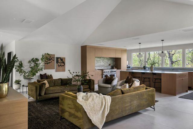 6003 Sherwood Dr, Nashville, TN 37215