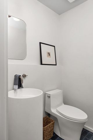 6003 Sherwood Dr, Nashville, TN 37215