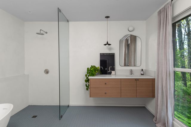 6003 Sherwood Dr, Nashville, TN 37215