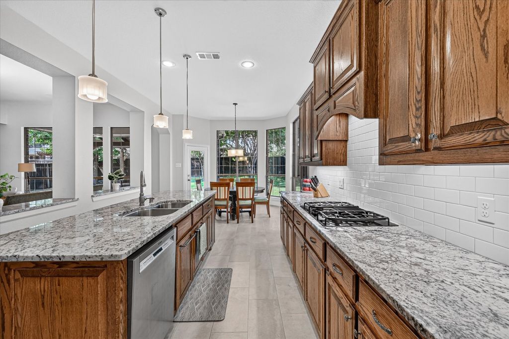 6943 Navigation Drive, Grand Prairie, TX 75054 — photo 5
