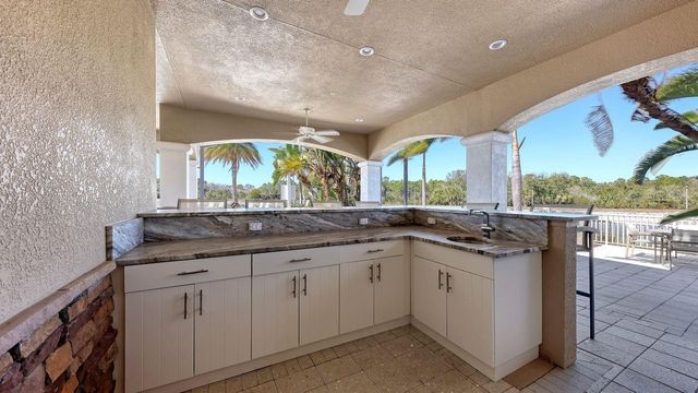 10530 BOARDWALK LOOP 505, Lakewood Ranch, FL 34202