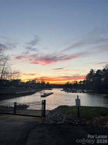 19942 Scanmar Lane, Cornelius, NC 28031