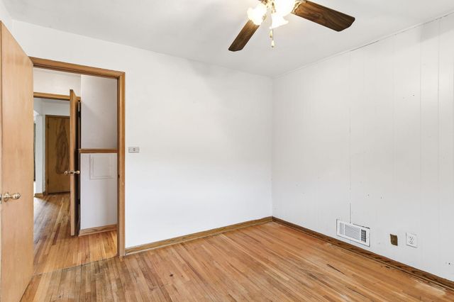 1562 Hoyt Avenue E, Saint Paul, MN 55106