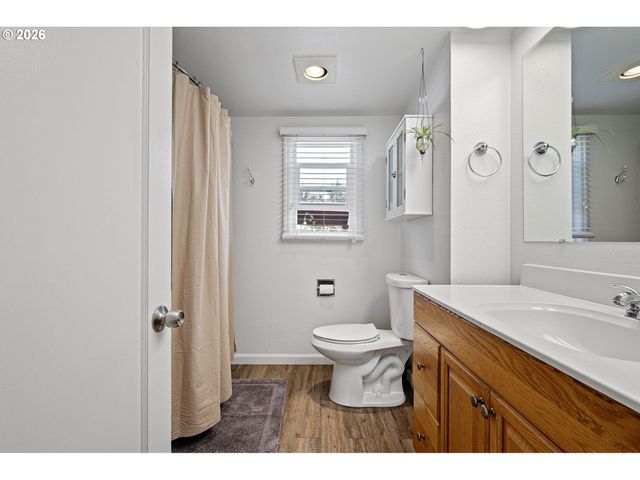 2207 WILLONA Dr, Eugene, OR 97408