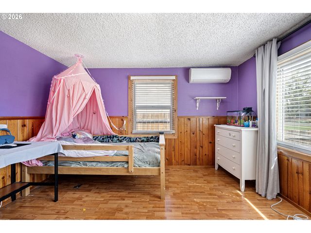 2207 WILLONA Dr, Eugene, OR 97408