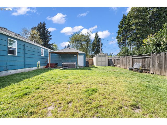 2207 WILLONA Dr, Eugene, OR 97408