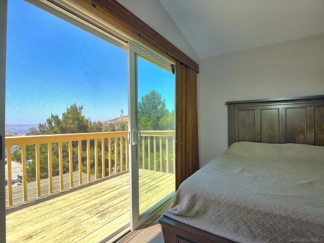 10295 Moorpark, Spring Valley, CA 91978