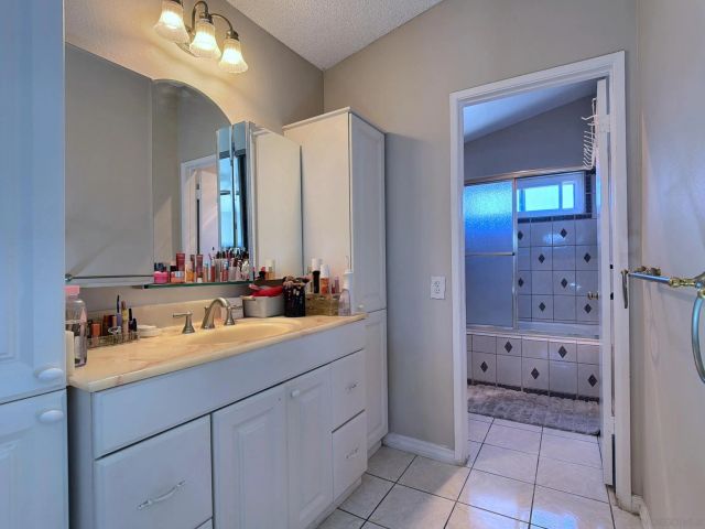 10295 Moorpark, Spring Valley, CA 91978