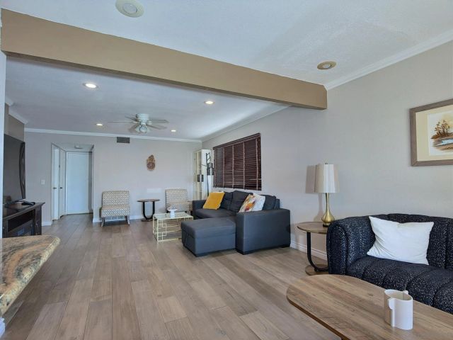 10295 Moorpark, Spring Valley, CA 91978