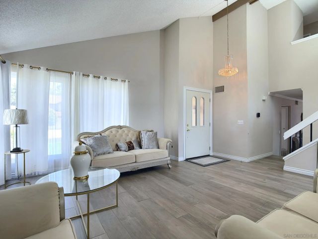 10295 Moorpark, Spring Valley, CA 91978