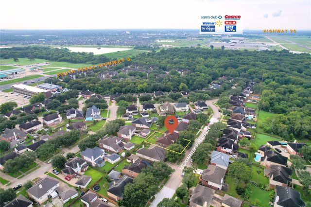 11931 Mckinney Falls Lane, Richmond, TX 77498