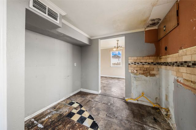 2708 S 2nd Street, Waco, TX 76706