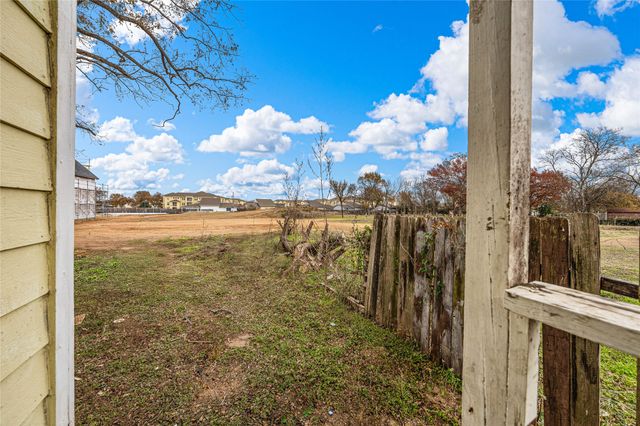 2708 S 2nd Street, Waco, TX 76706