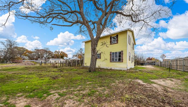 2708 S 2nd Street, Waco, TX 76706