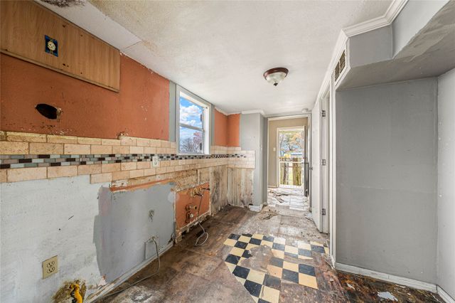 2708 S 2nd Street, Waco, TX 76706