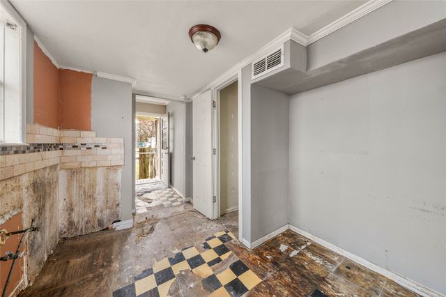 2708 S 2nd Street, Waco, TX 76706