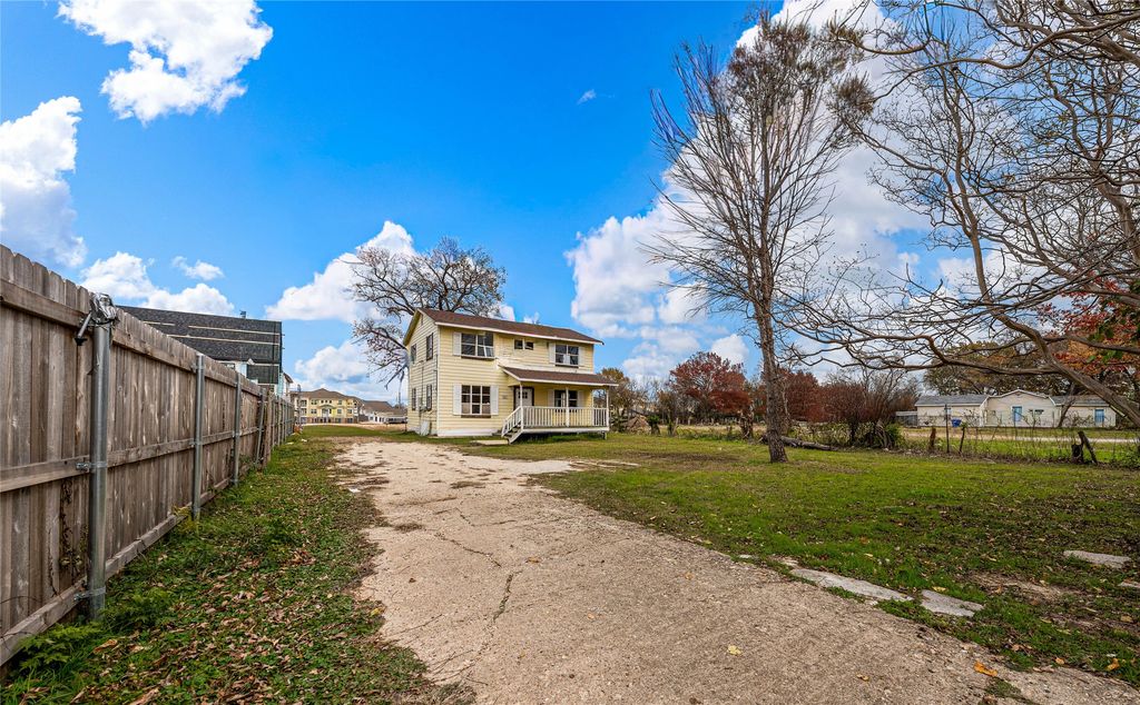 2708 S 2nd Street, Waco, TX 76706