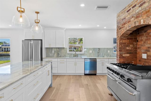 10016 KINGFISHER ROAD E, Bradenton, FL 34209