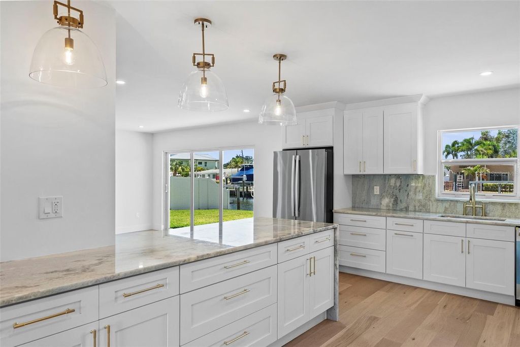 Image 22 of property listing at 10016 KINGFISHER ROAD E, Bradenton, FL 34209