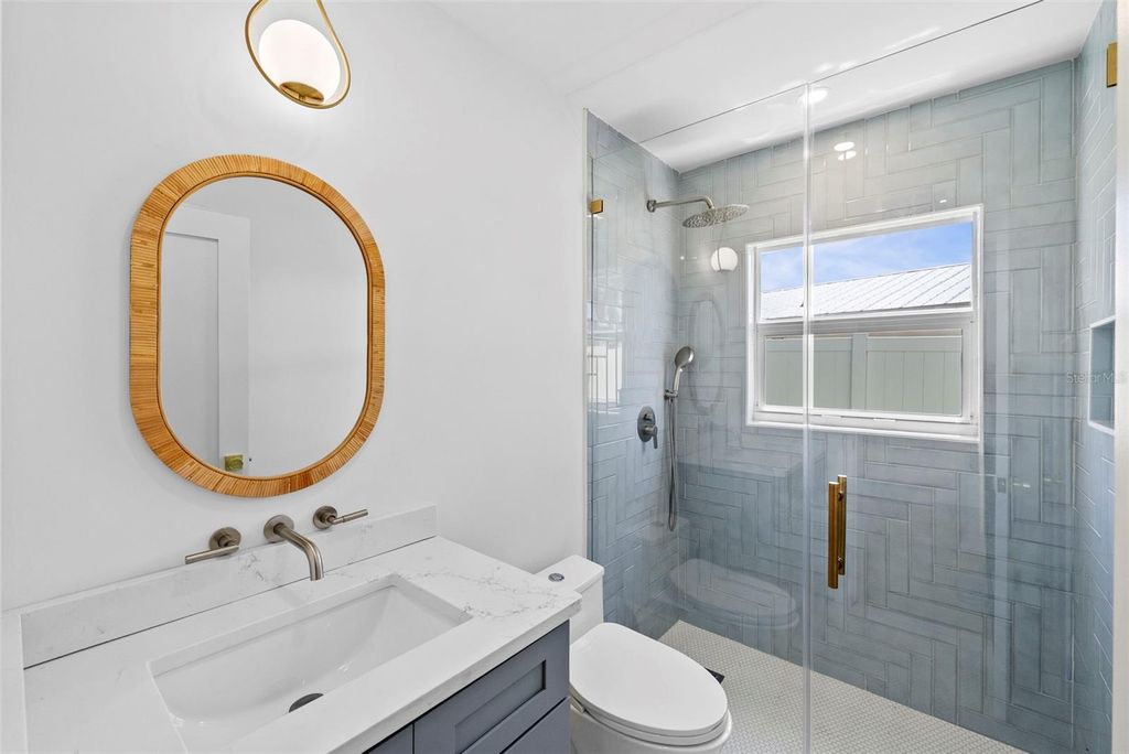 Image 30 of property listing at 10016 KINGFISHER ROAD E, Bradenton, FL 34209