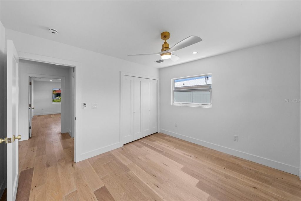 Image 33 of property listing at 10016 KINGFISHER ROAD E, Bradenton, FL 34209