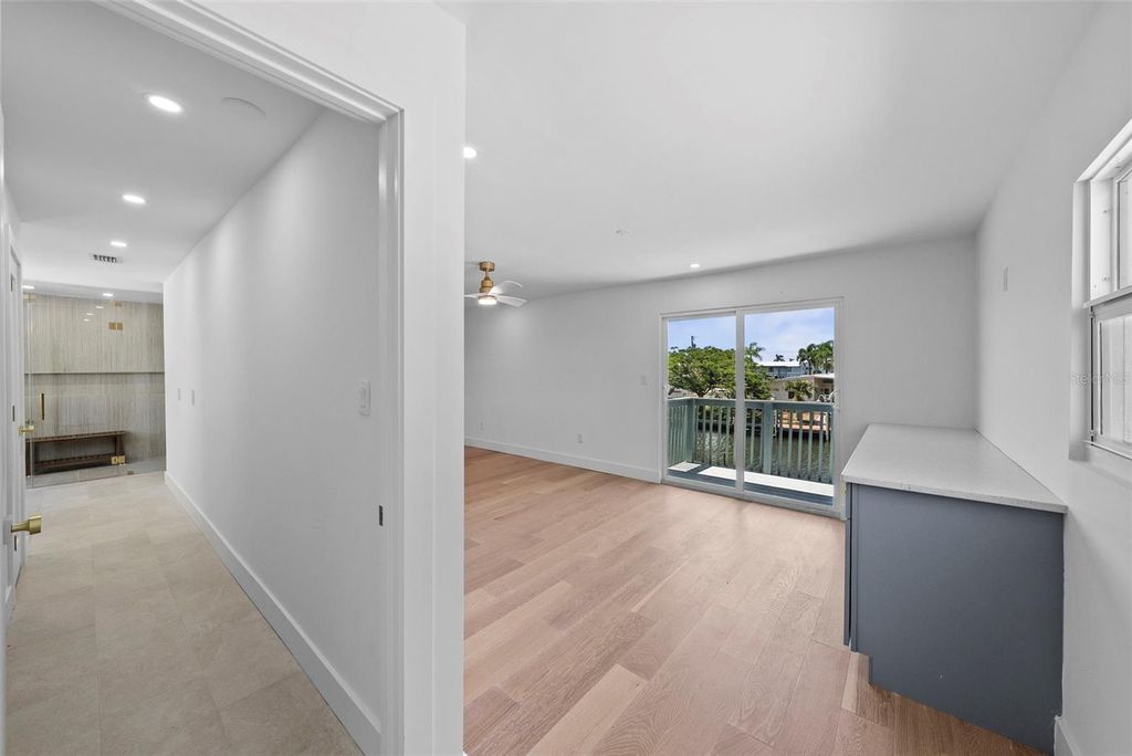 Image 36 of property listing at 10016 KINGFISHER ROAD E, Bradenton, FL 34209