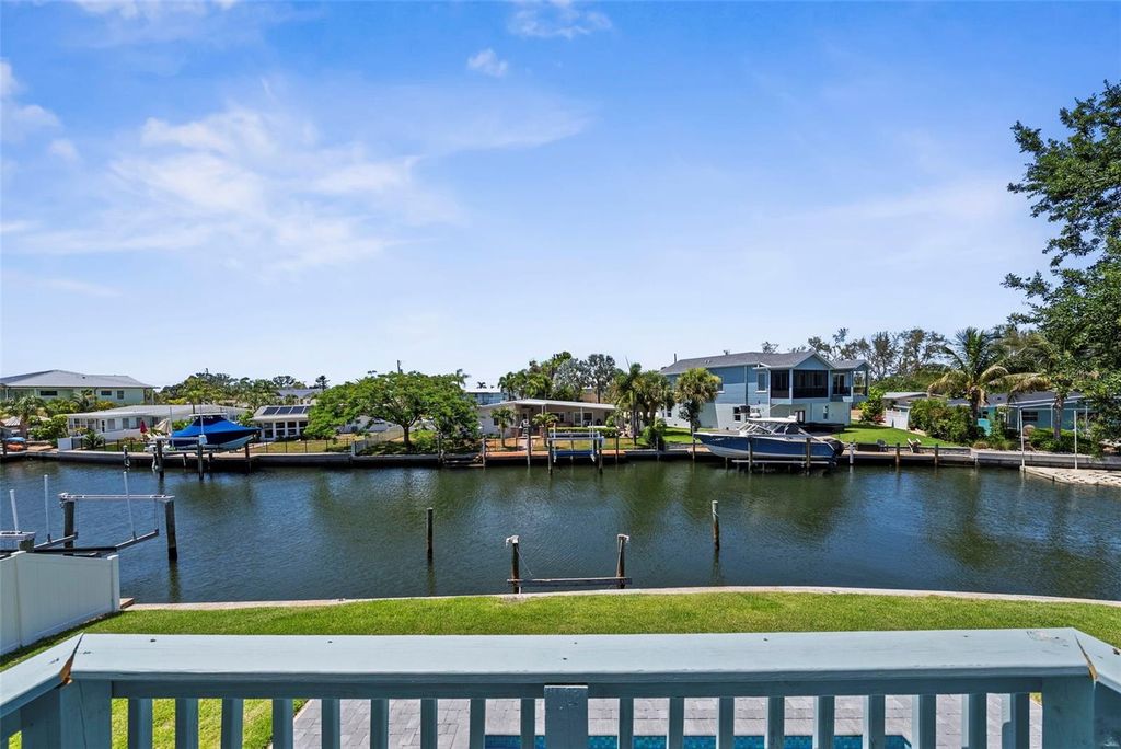 Image 43 of property listing at 10016 KINGFISHER ROAD E, Bradenton, FL 34209