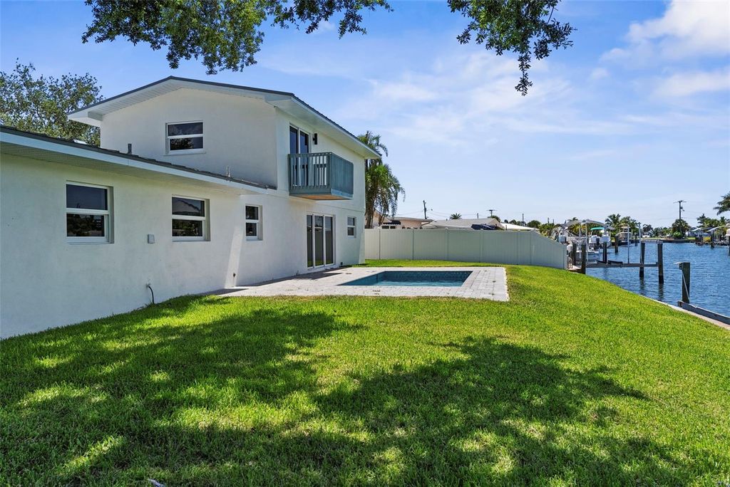 Image 55 of property listing at 10016 KINGFISHER ROAD E, Bradenton, FL 34209