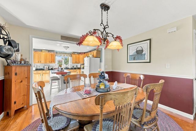 77 Summer St, Rehoboth, MA 02769